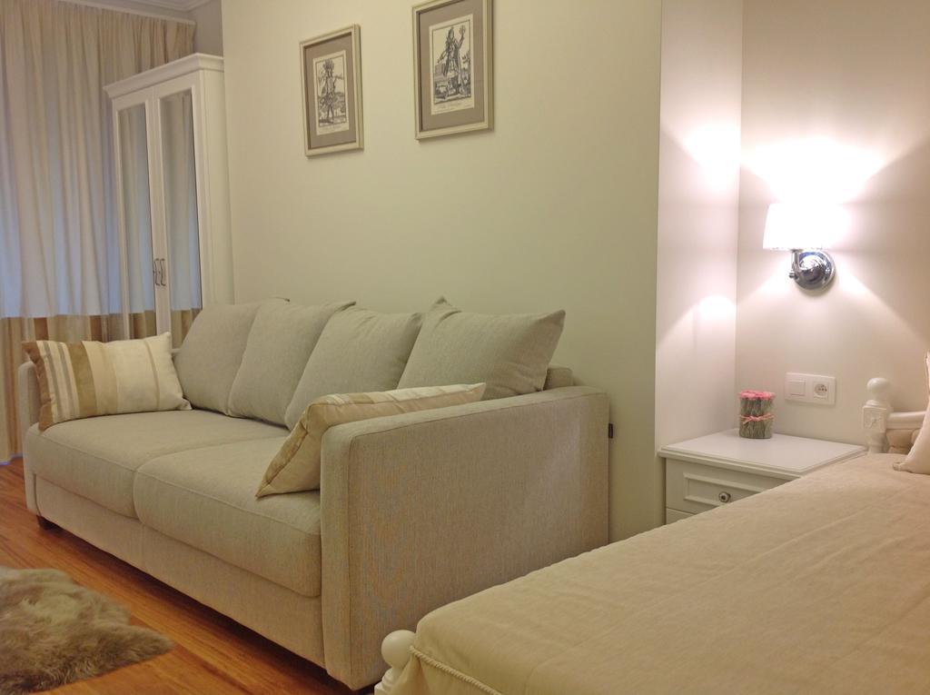 Apartments At Commodoro 빌뇌브루베 외부 사진